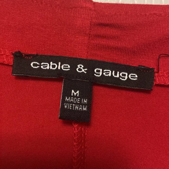 Cable & Gauge womens top-size medium - Picture 3 of 4